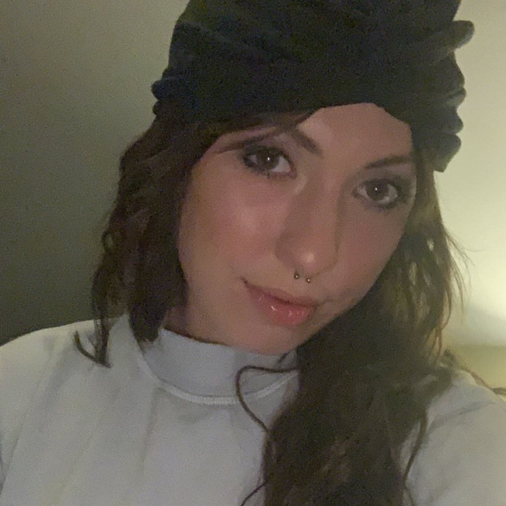 Meet your Posher, Becky
